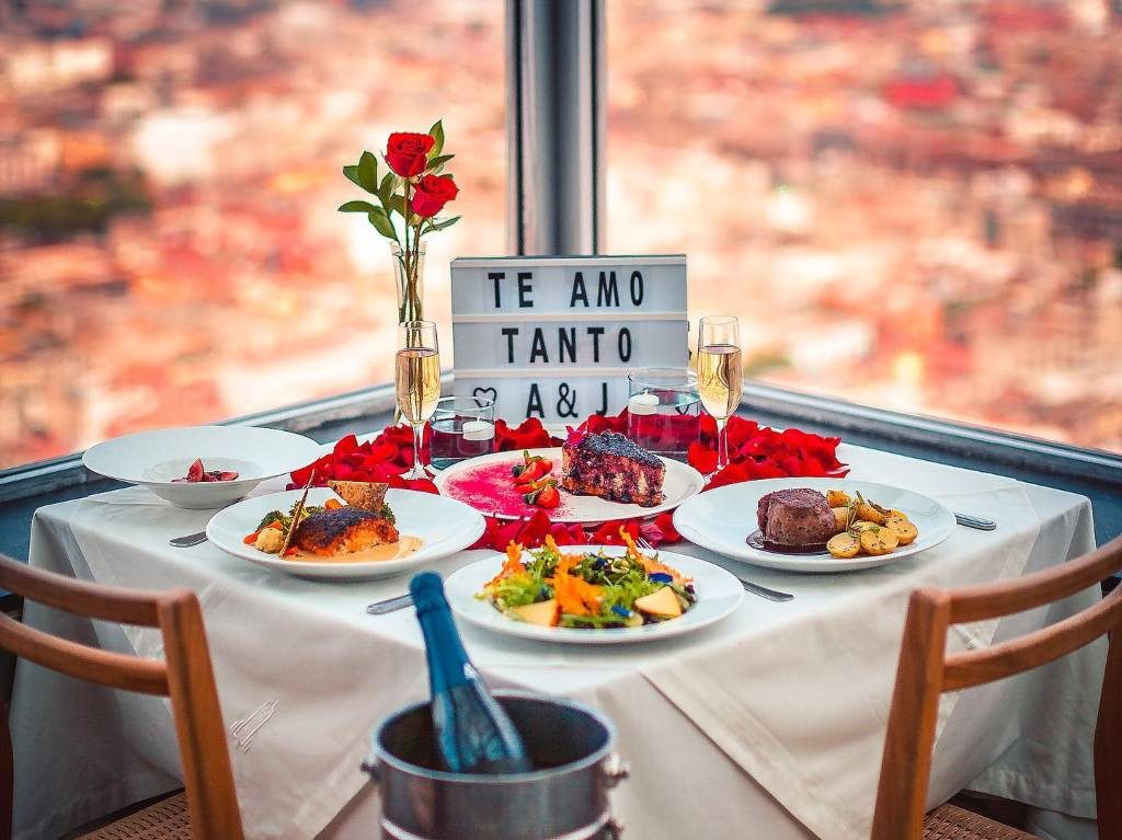 Plan romántico en CDMX-Miralto Restaurante- piso 41 de la Torre Latinoamericana