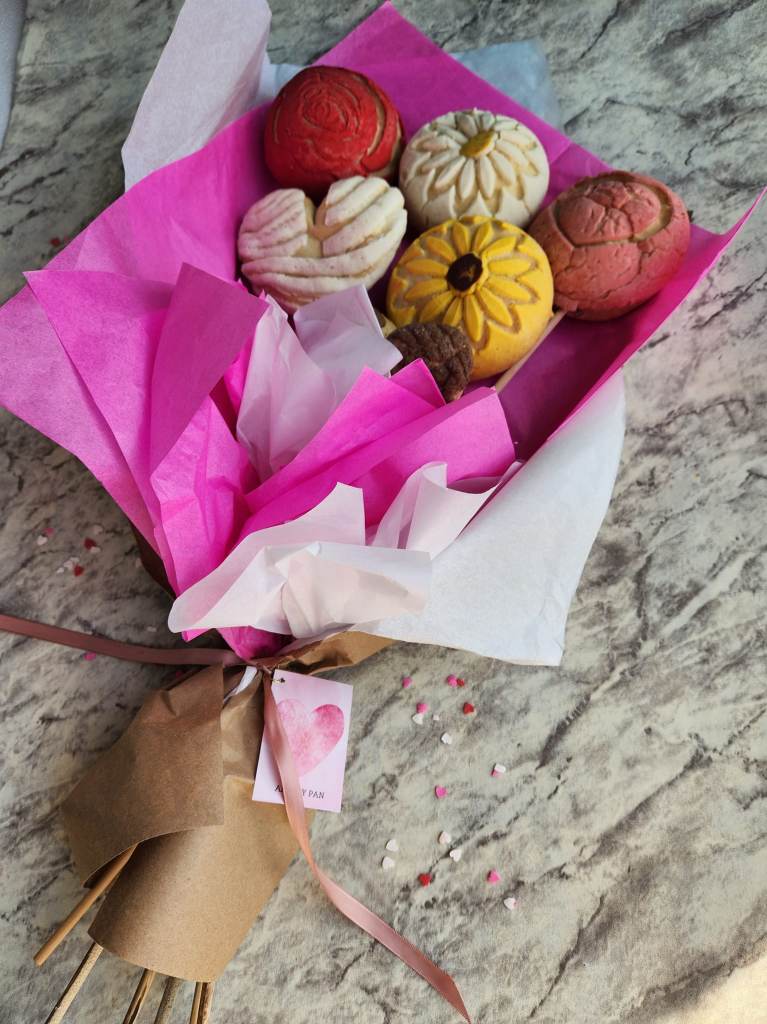 ramo-de-conchas-en-cdmx-amor-y-pan