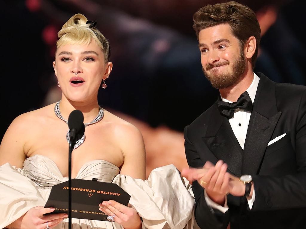 Andrew Garfield y Florence Pugh