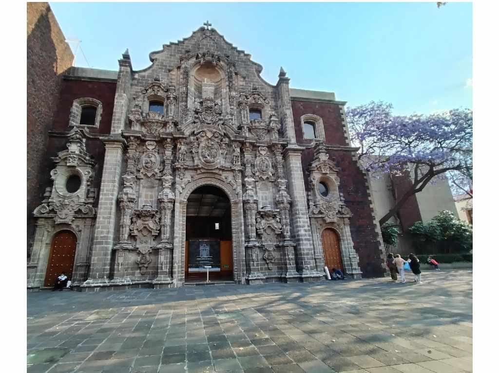 Conoce la Biblioteca Miguel Lerdo de Tejada en el Centro de la CDMX