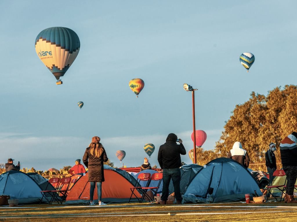 Globos en el cine camping teotihuacán