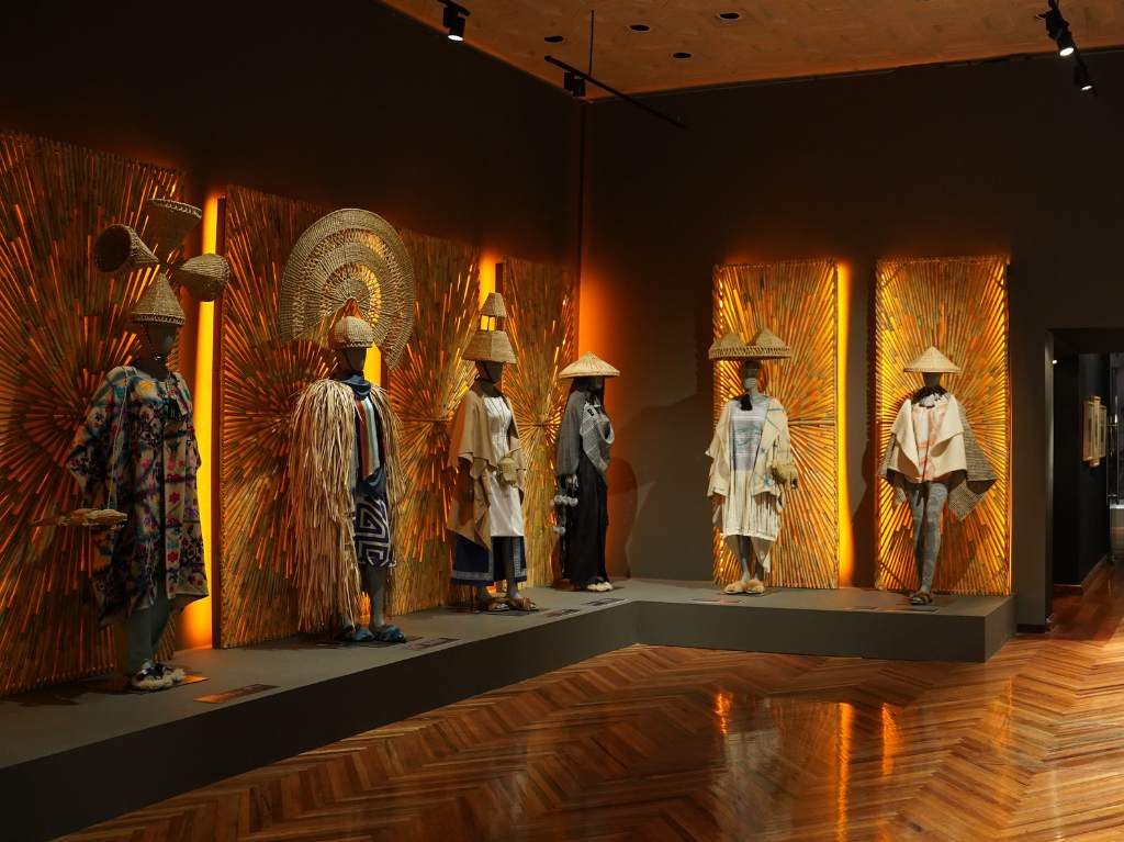 Carla Fernández en el Museo Franz Mayer: visita su Casa de Moda