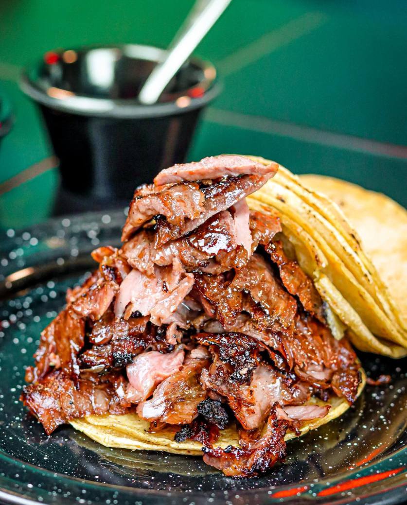 los-pastorcitos-de-sirloin-taco-especial