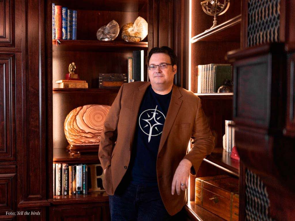 Aprende a escribir con Brandon Sanderson y gana uno de sus libros