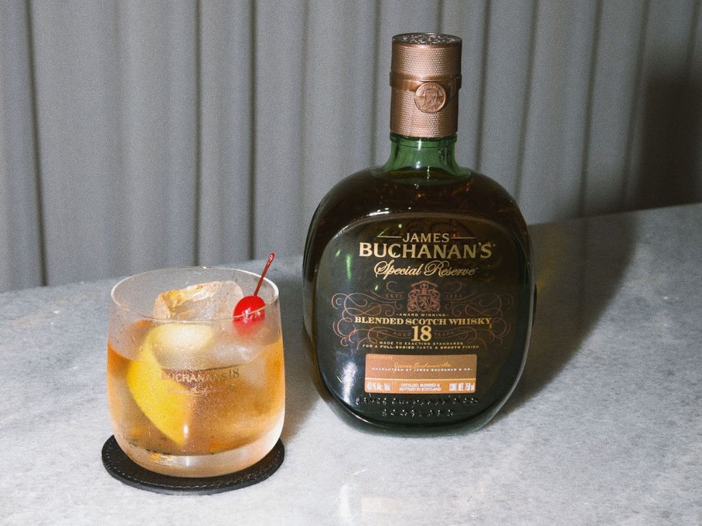 Prepara unos cócteles con Buchanans 18 Special Reserve