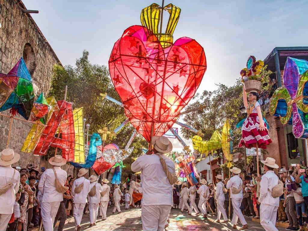 Color en la celebración de la Guelaguetaza 2023