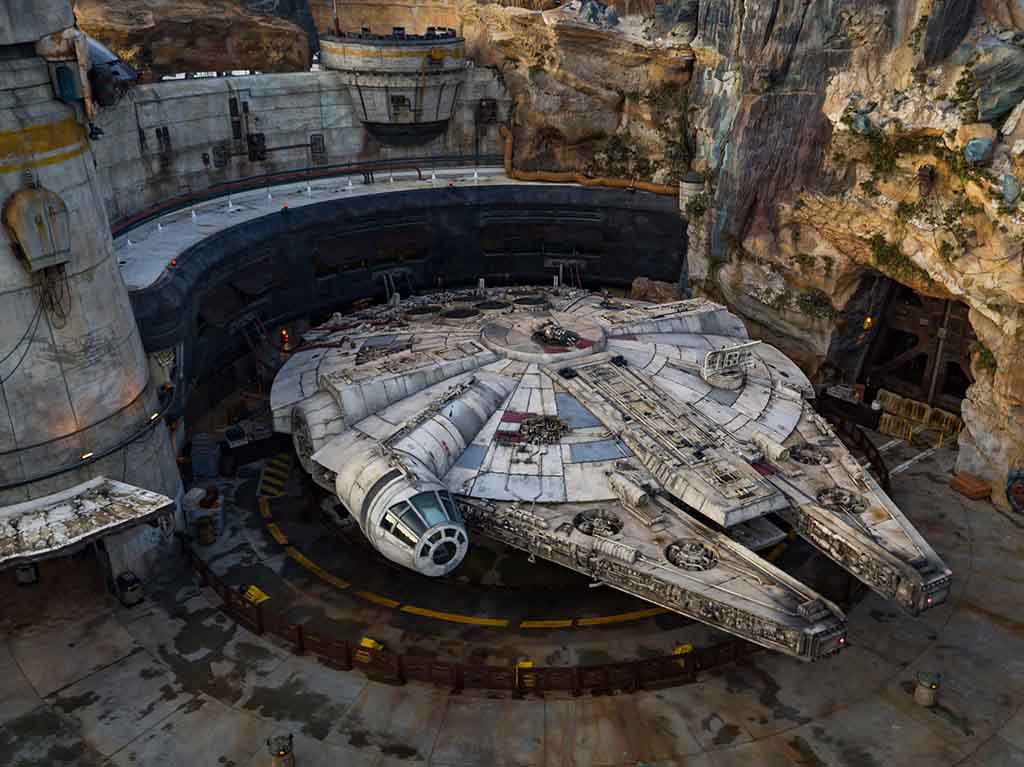 Millennium Falcon: Smugglers Run in Star Wars: Galaxy's Edge