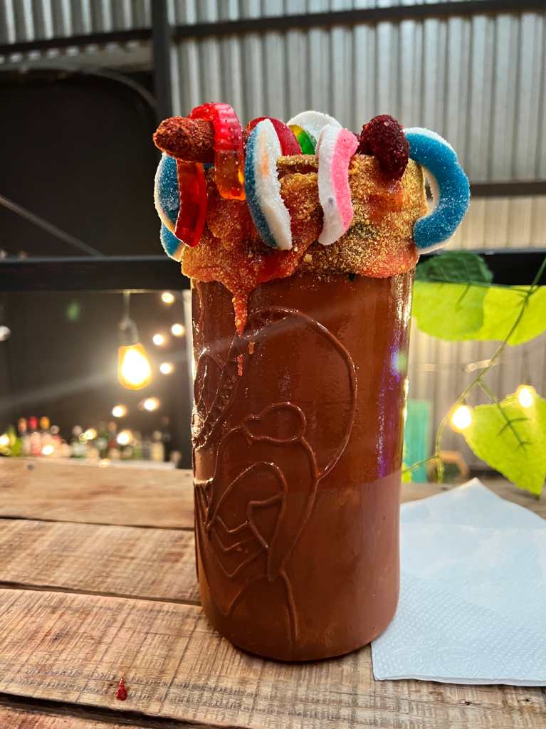 Las curanderas-Michelada pa los toxicos