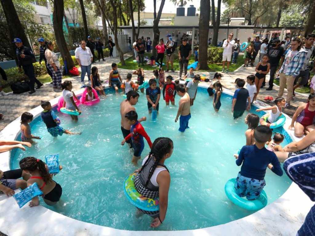 Parque Acuático La Ballenita-niños jugando