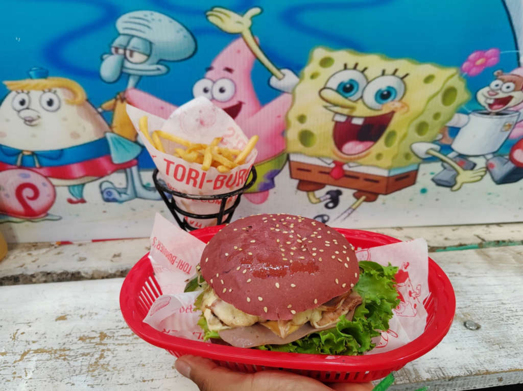 Tori-Burguers: prueba las icónicas colorburguers de Bob Esponja