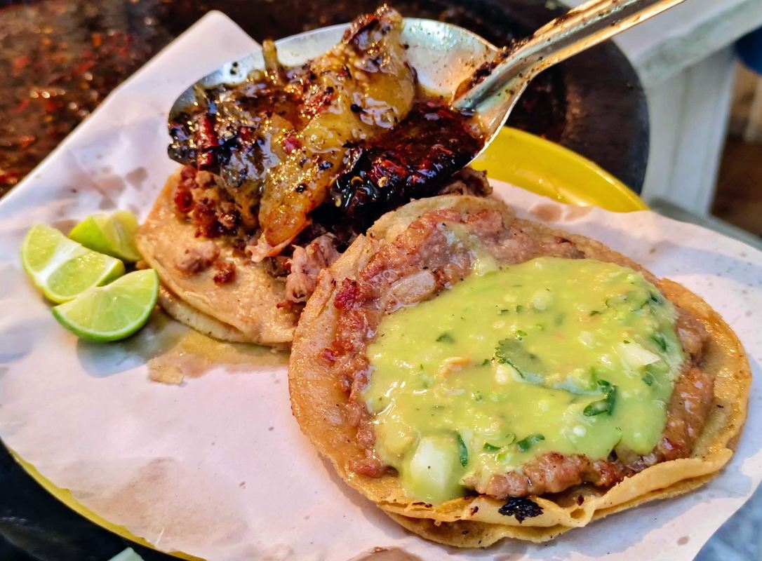 Tacos de hamburguesa “Don Toño” ¡Creíamos haber probado todo!