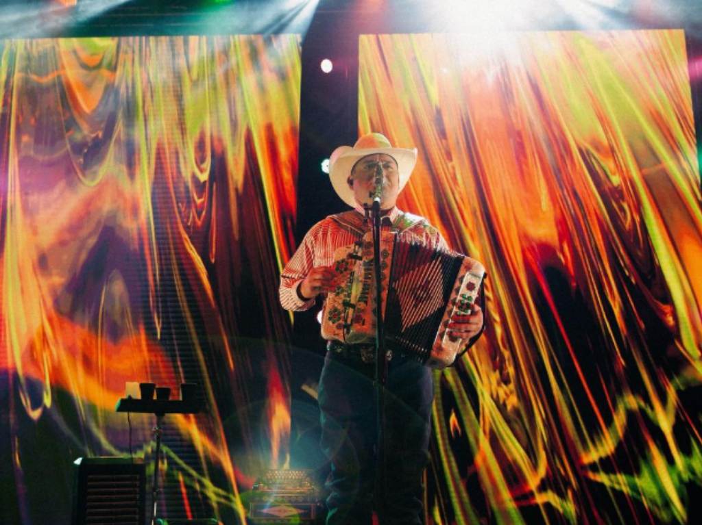 concierto gratis de intocable 