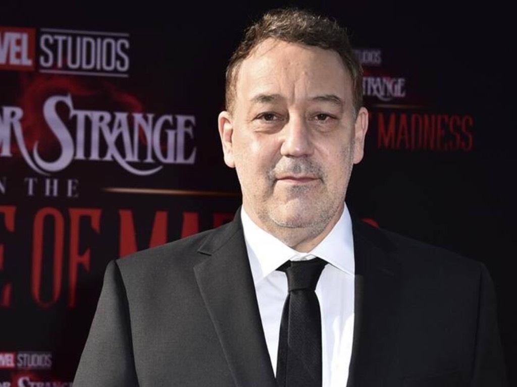 ¿Sam Raimi regresaría a dirigir la tercera entrega de Doctor Strange?