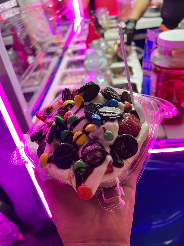 Frubi: las fresas con crema que llevan toppings monchosos en Coyoacán  3