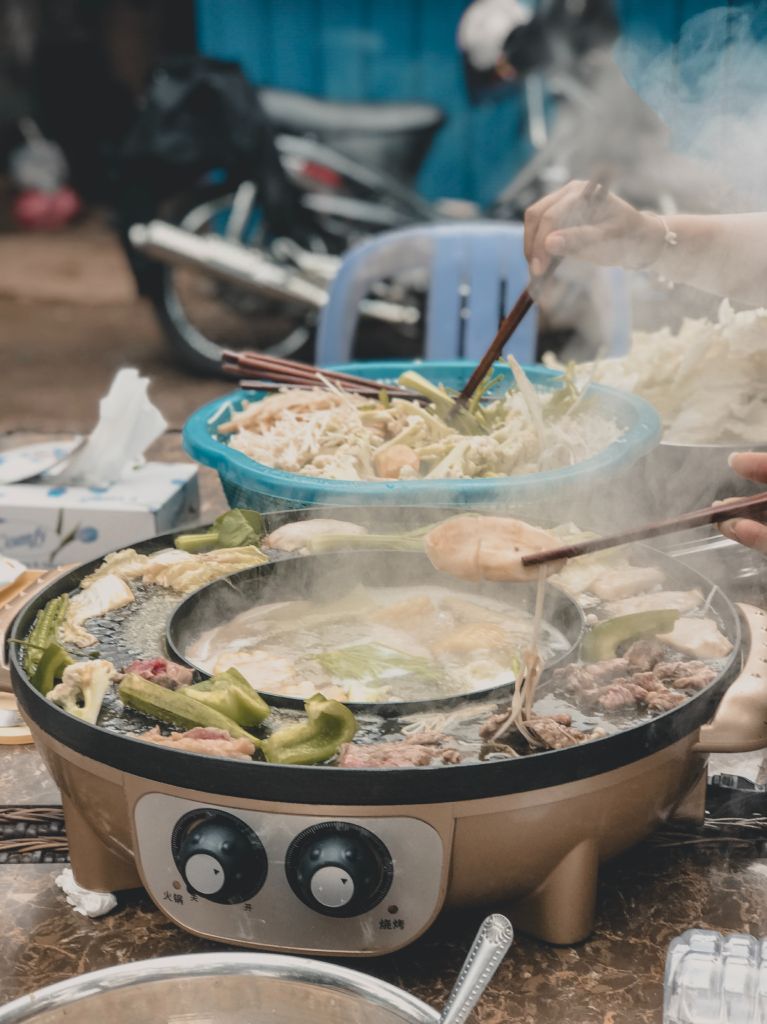 unsplash-hot-pot-bao-bao-taiwanese-eatery-1