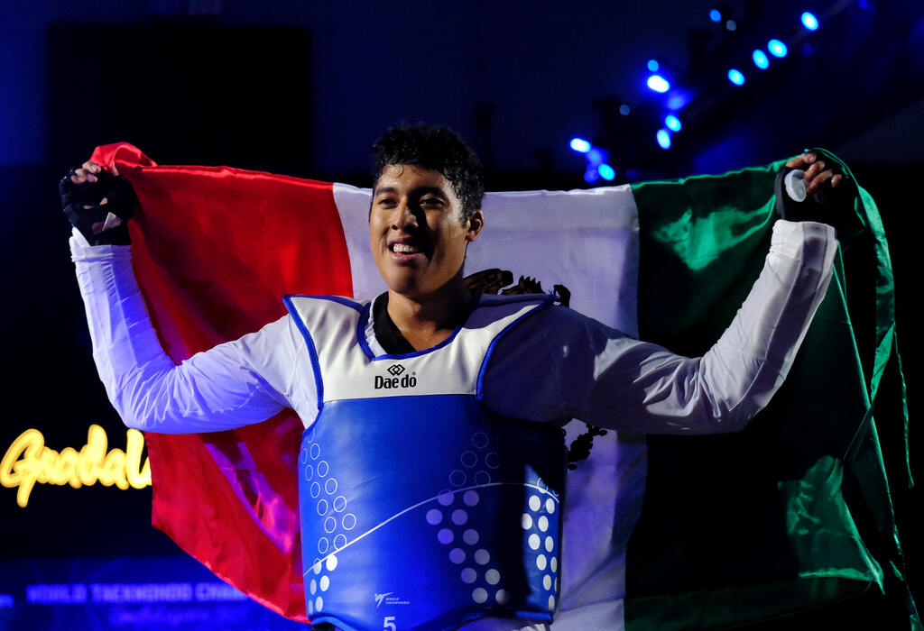 Carlos Sansores consigue su tercer medalla mundial en Teakwondo