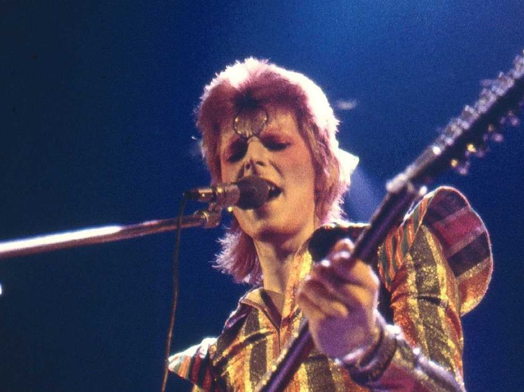 Los próximos 12 y 15 de julio, Cinemex traerá el mítico último concierto de David Bowie como Ziggy Stardust.