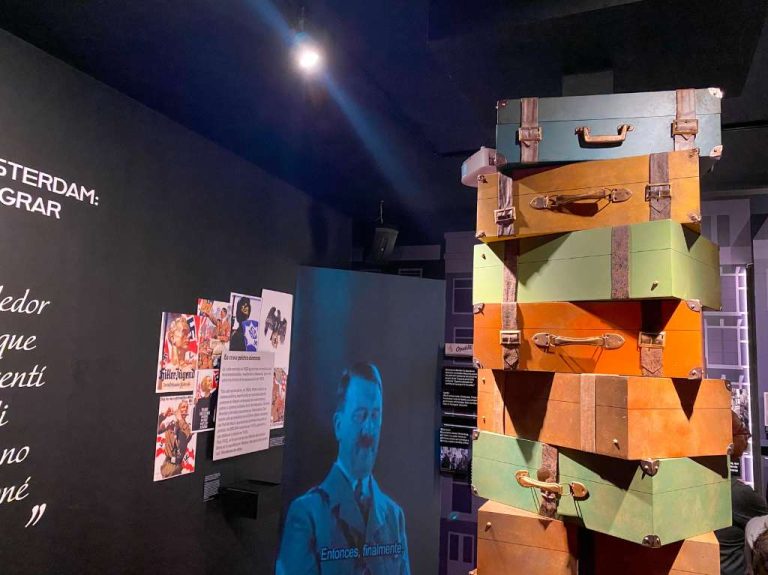 exposiciondeanafrankenelmuseodememoriaytoleranciacosto