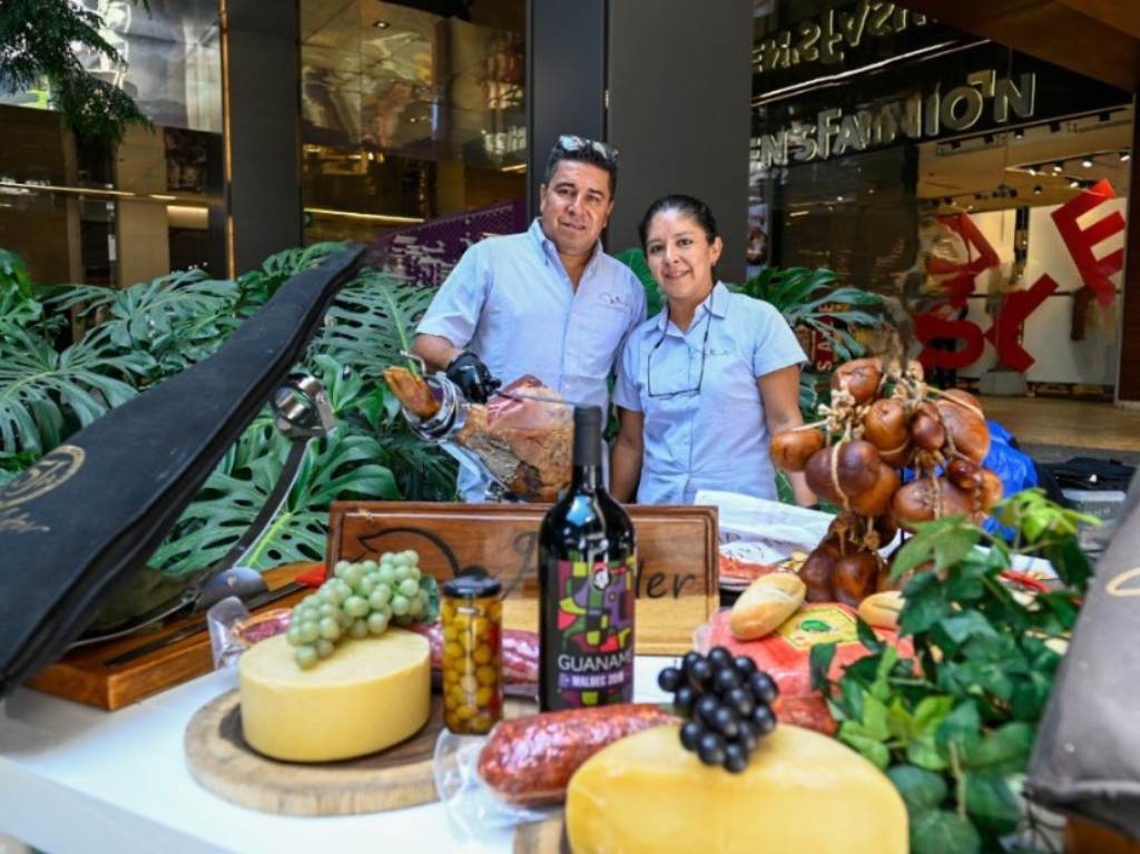 Festival gratis de Vino y Queso en el Parque Naucalli