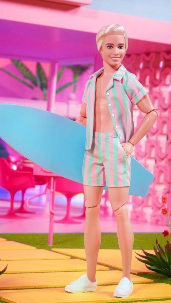 Outfit de rayas color pastel de Ken