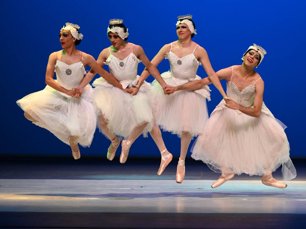 Men In Tutus ballet en México