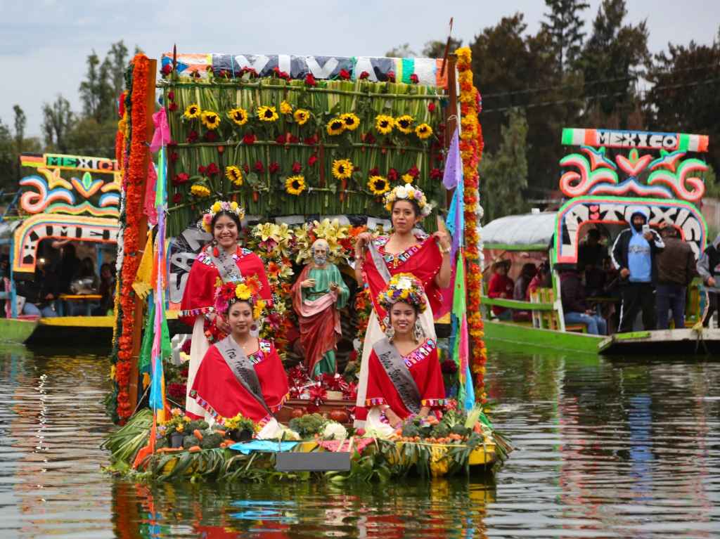 Procesión de Trajineras en Tláhuac ¡Una tradición en el lago!