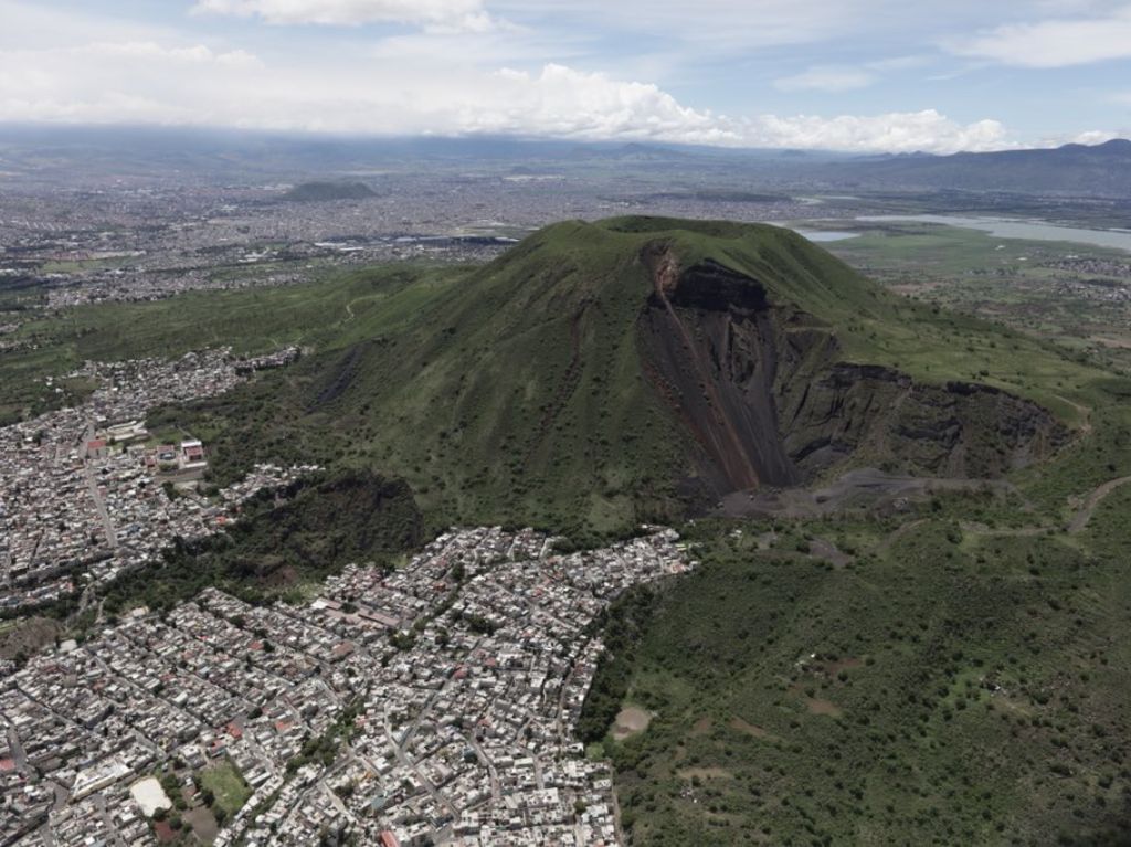 Volcán Tetlalmanche en la CDMX