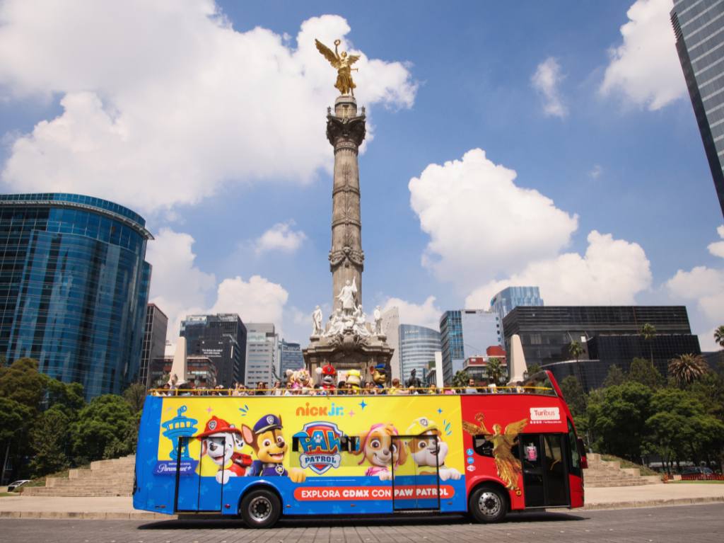 Recorrido a bordo del turibus de Paw Patrol