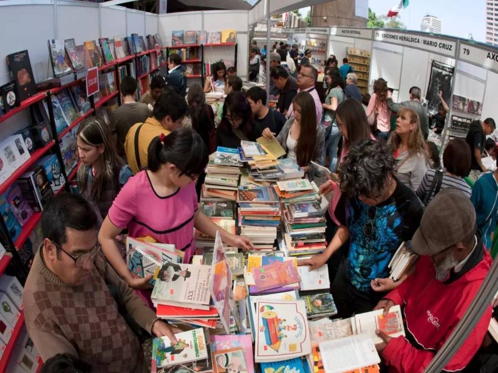 ¡Llévale, llévale! 16° Gran Remate de libros y pelis en Revolución