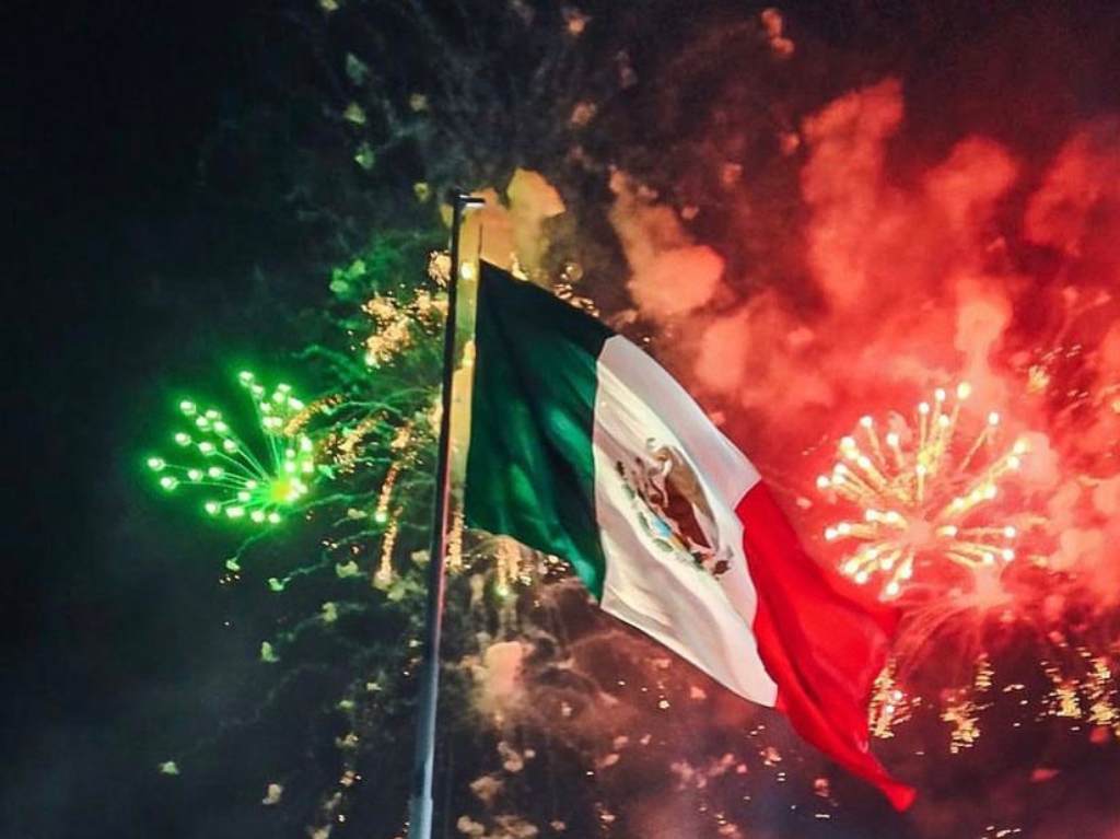 alumbrado-fiestas-patrias-zocalo-2023