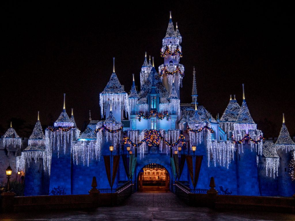 ¡Disney Festival of Holidays 2023: la Navidad en  Disneyland!