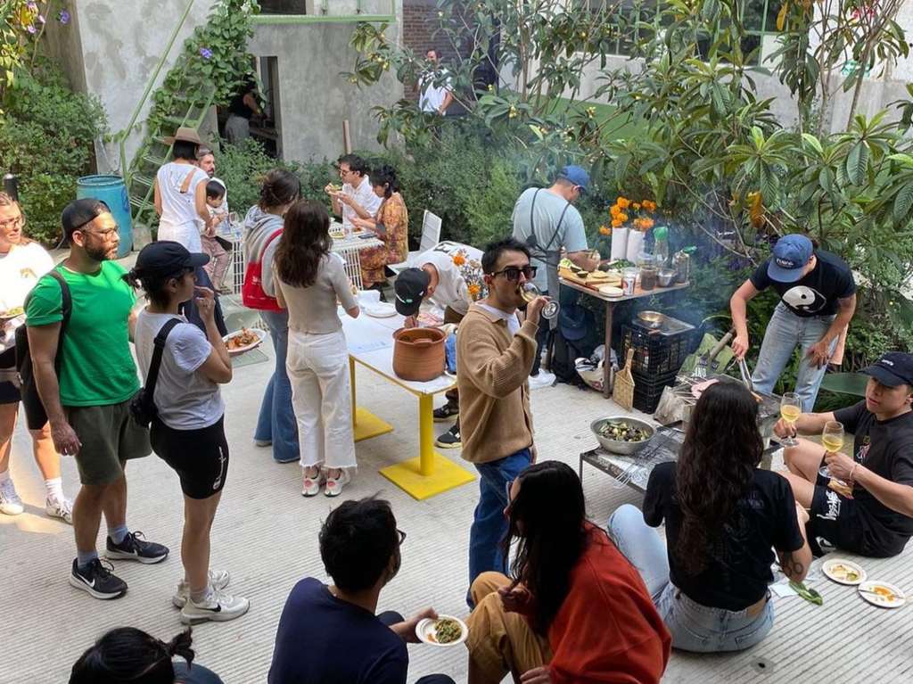 Oculto en una antigua fábrica de la CDMX ¡Conoce Bar Mini!