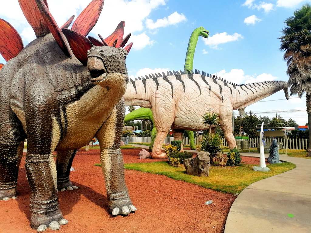 parque temático de dinosaurios