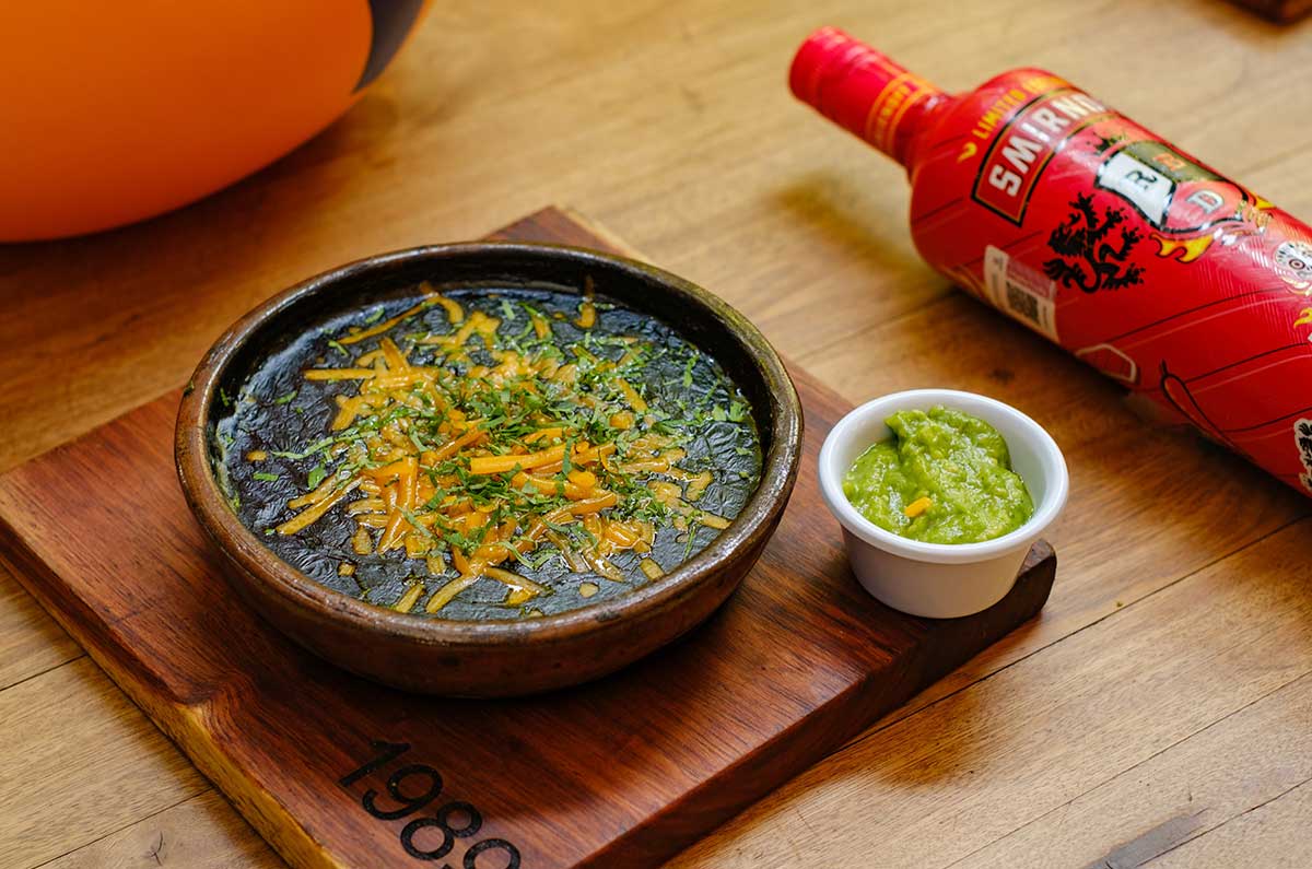camarones-petroleros-drink-delicioso-y-comida-exquisita-para-compartir-entre-amigos