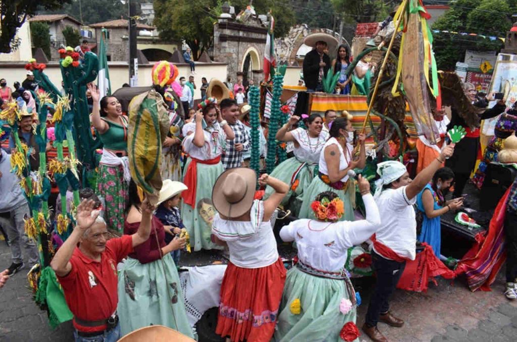 Concurso de carros alegóricos 2023 por Fiestas Patrias en La Magdalena Contreras