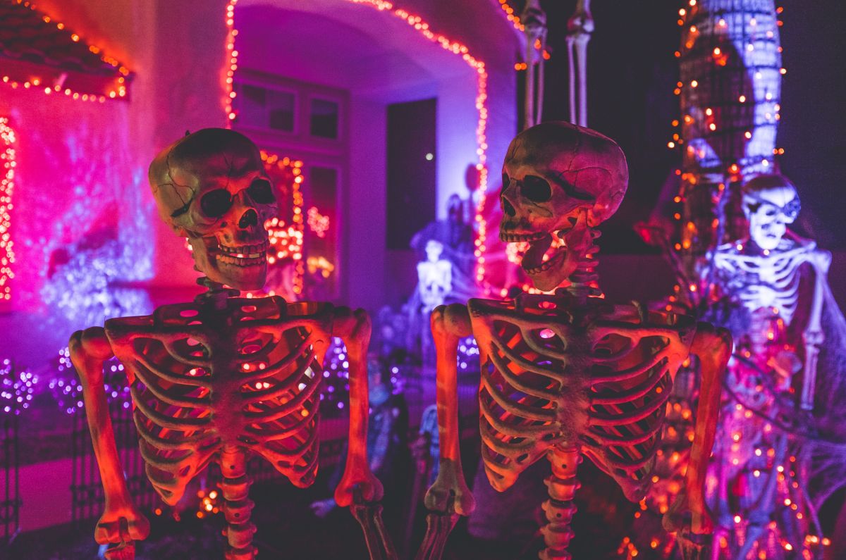 el-altar-show-de-catrinas-para-celebrar-el-dia-de-muertos-1