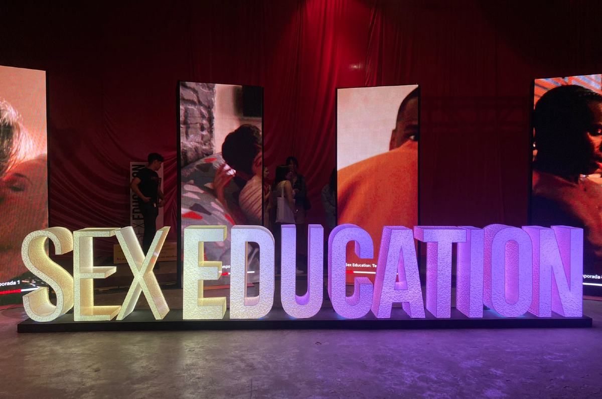 Experiencia inmersiva de Sex Education en CDMX ¡gratis!