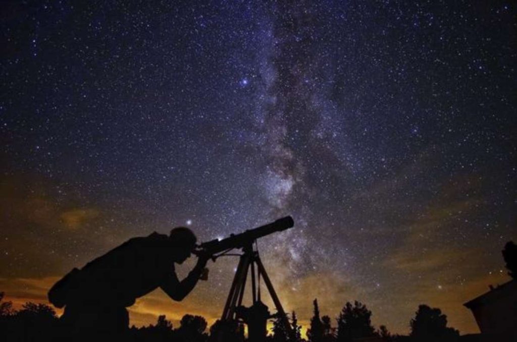 Noche de estrellas 2023 en CU