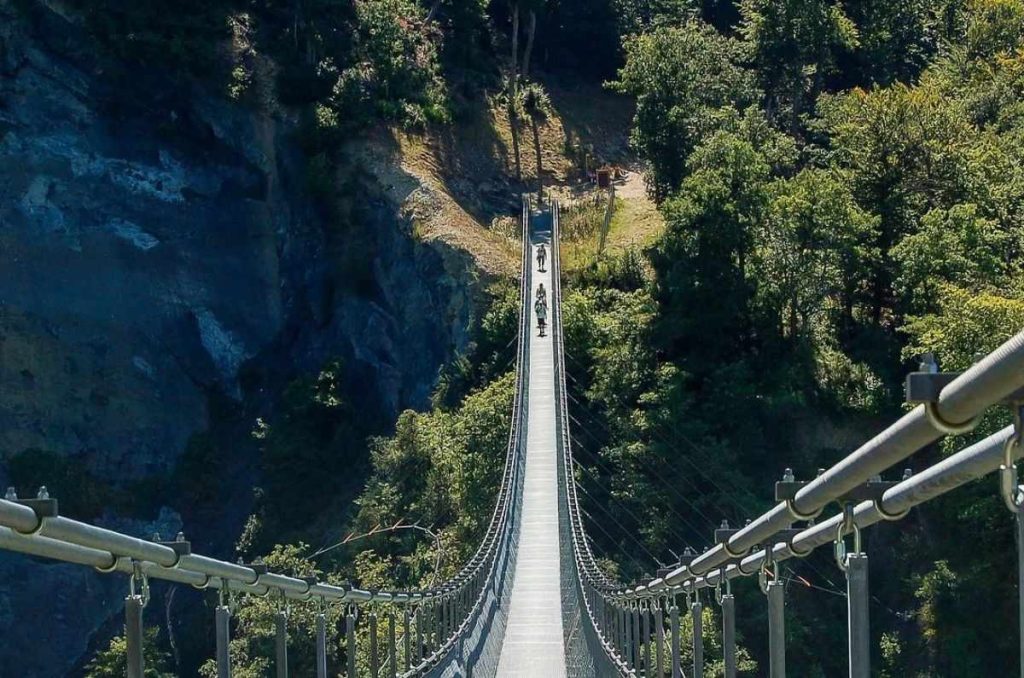 ¿Aventurero? Lánzate a este impresionante puente colgante a 4 horas de CDMX 