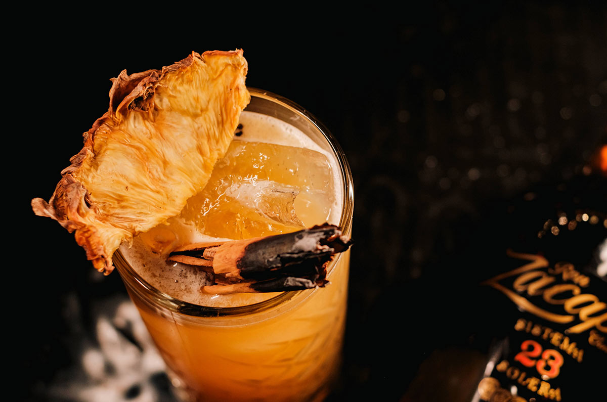 zacapa-el-maridaje-perfecto-si-existe-y-es-un-corte-de-carne-con-un-coctel-de-zacapa