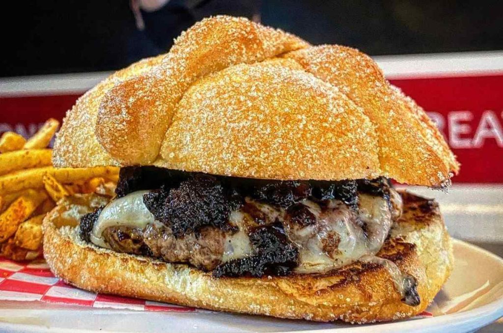 Hamburguesa de Pan de Muerto