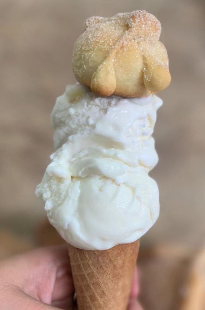 helado de pan de muerto