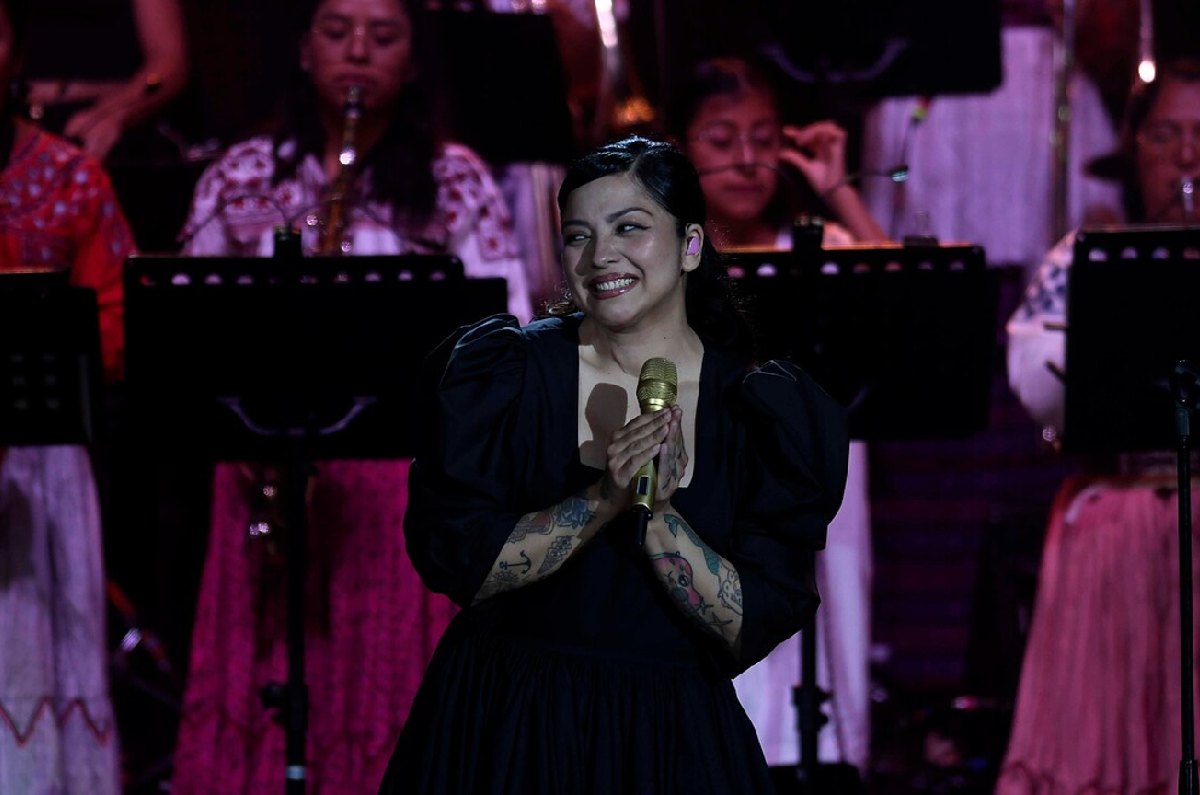 ¡Mon Laferte se presentará por primera vez en Bellas Artes!