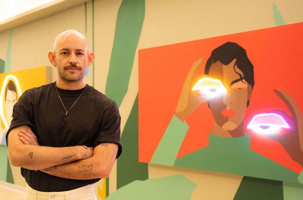Galerías Insurgentes se pinta de colores con murales luminosos y absurdos