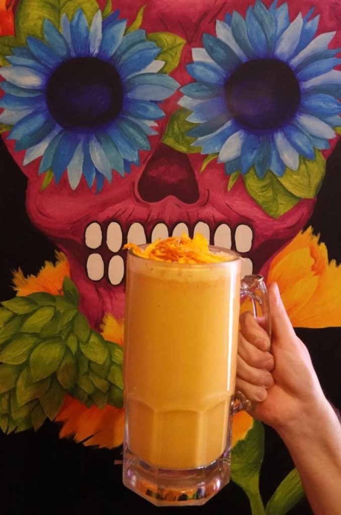 En estos lugares tienen el mejor pulque de cempasúchil de CDMX