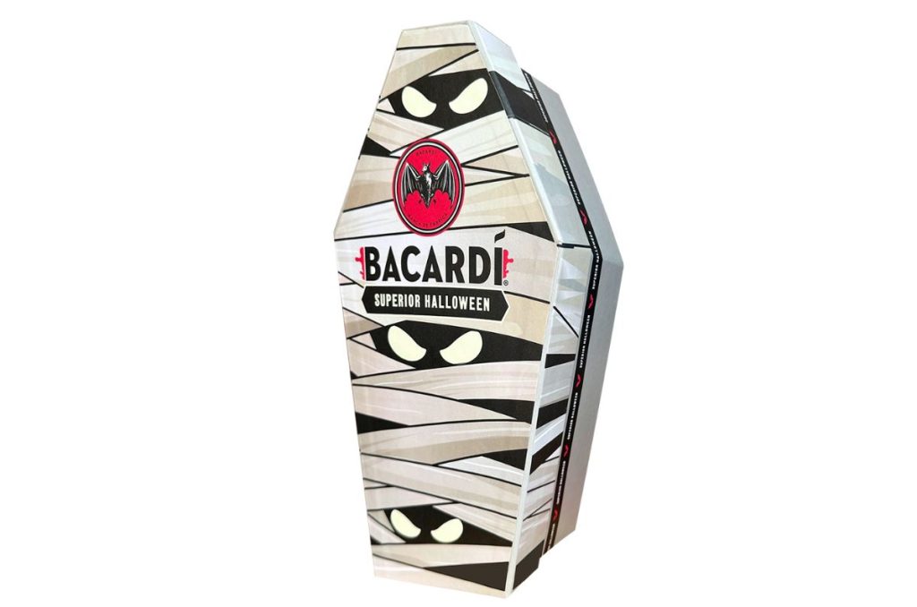 Superior Halloween de Bacardí: una botella de terror