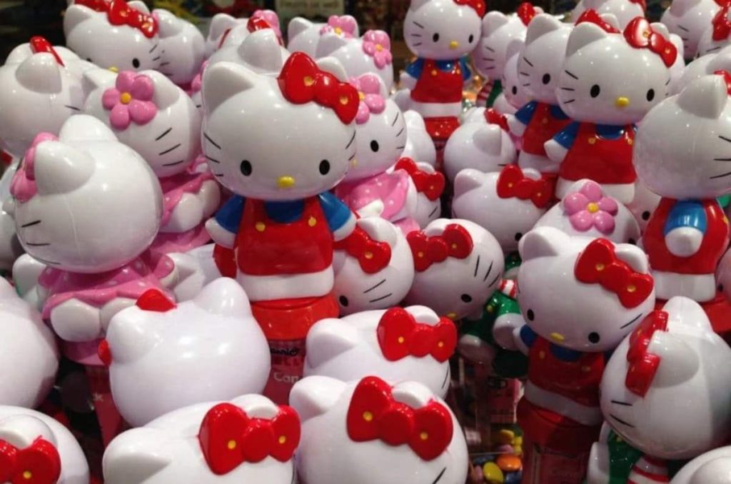 bazar navideño hello kitty 2023