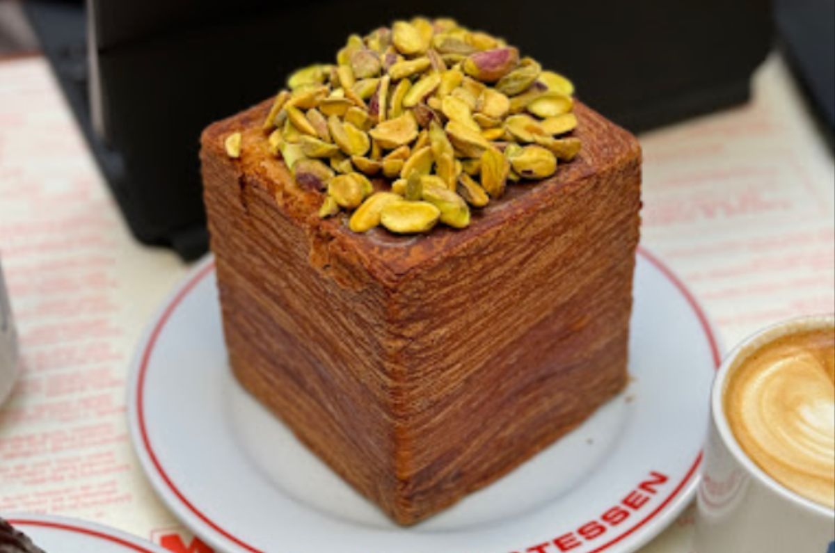 croissant-cube-mendl-delicatessen