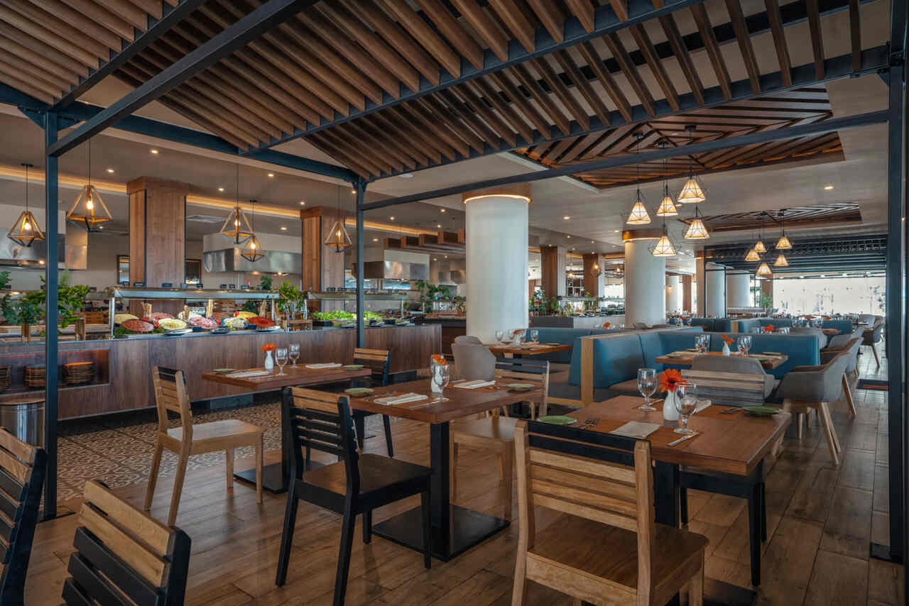 hilton-cancun-mar-caribe-all-inclusive-resort-restaurante–easy-resize.com