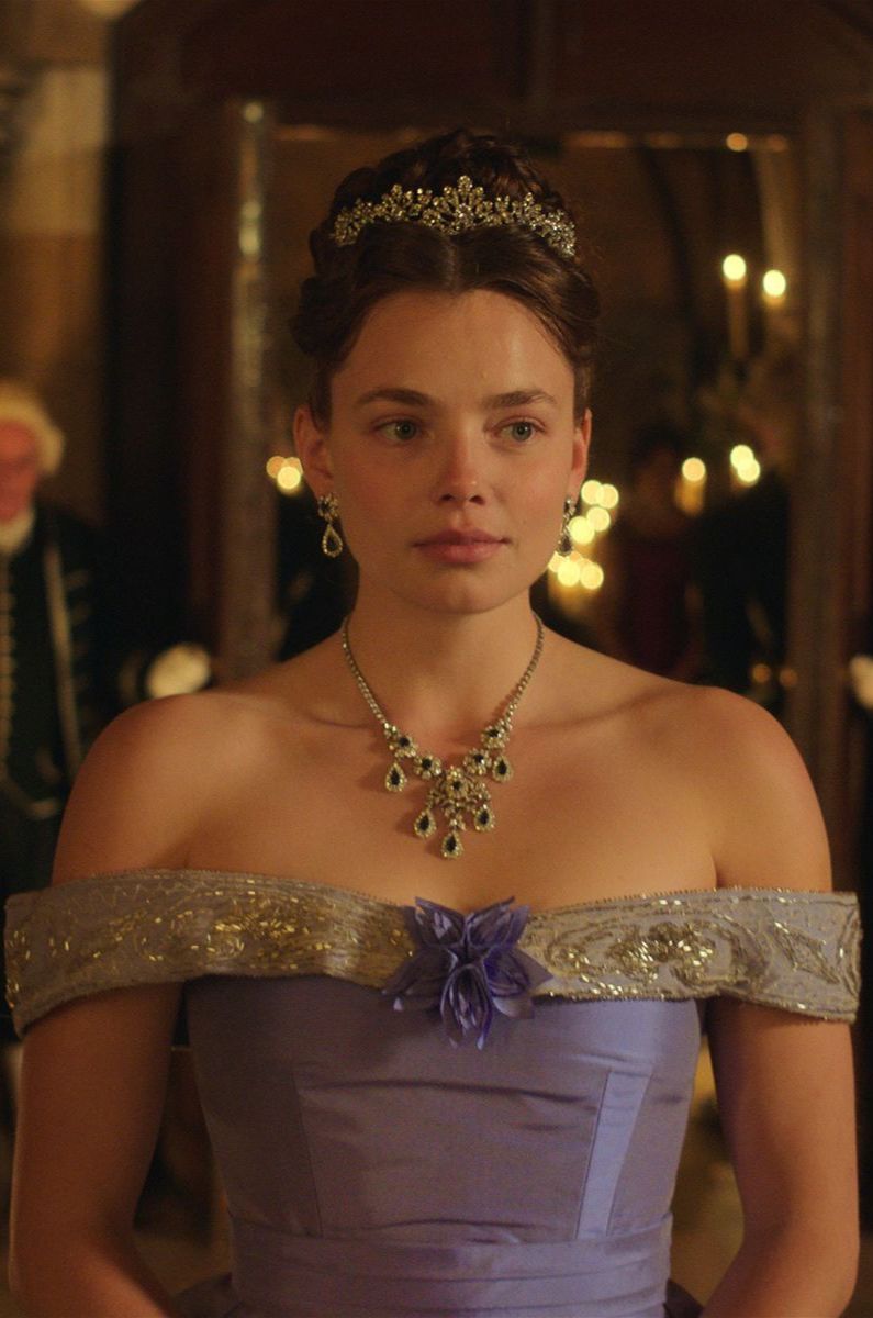kristine-froseth-the-buccaneers